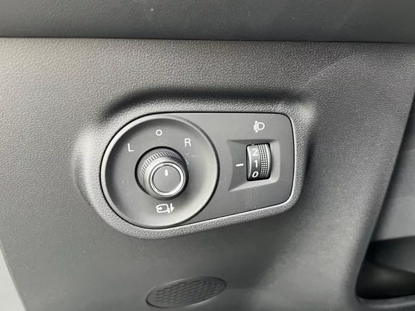 MG ZS 1.5 HYBRID+ 145 kW 10.000KM - foto 17