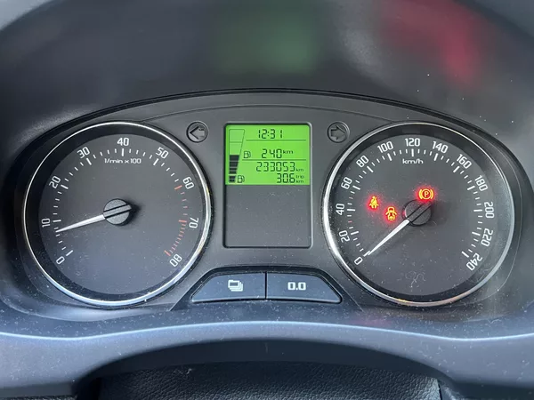 Škoda Fabia combi 1.2 TSi 63 kW NOVÁ STK - foto 12