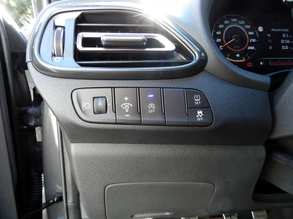 Hyundai I30 N-LINE FL 1.5 T-GDI 103 kW DPH - foto 21