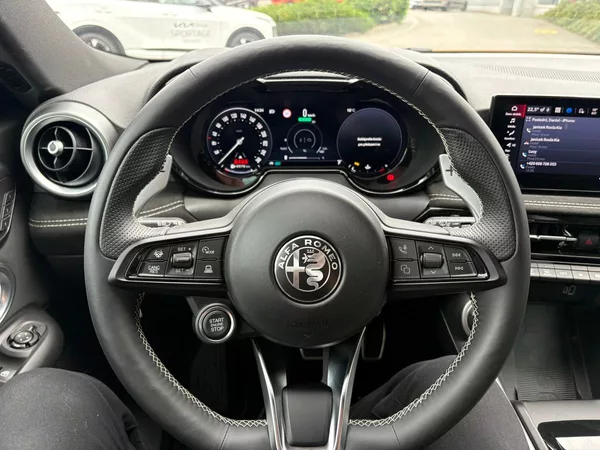 Alfa Romeo Tonale Sport Speciale 1.5 Turbo Ibrid - foto 14