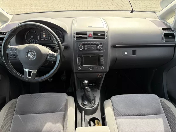 Volkswagen Touran 2.0 TDi 103kW - foto 8