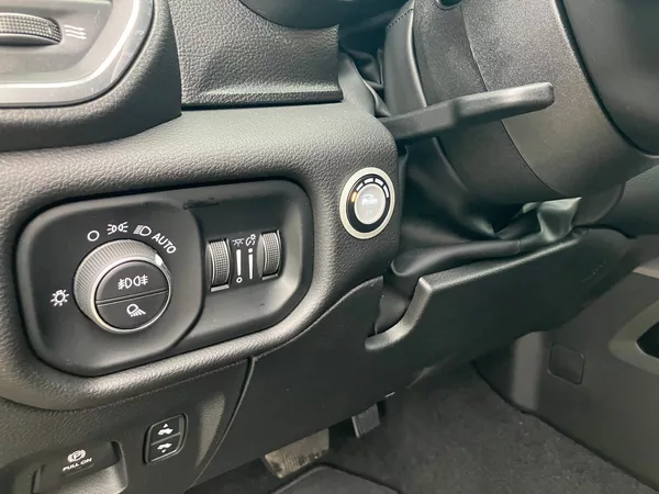 Dodge RAM 3.0 I6 LPG 426k LARAMIE SPORT - foto 23