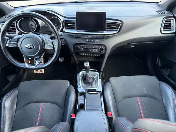 Kia Pro_Ceed 1.6 T-GDI 150kW GT - foto 8