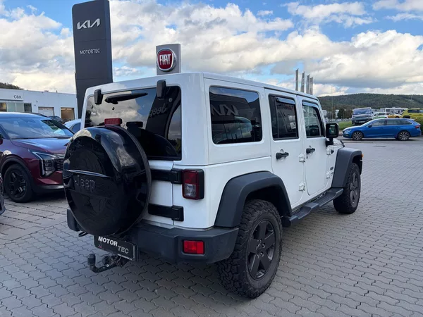 Jeep Wrangler 2.8 CRDi 147kW AT6 - foto 3