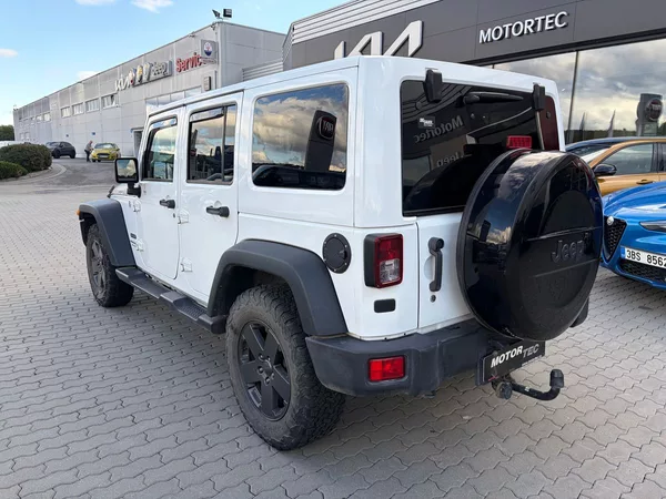Jeep Wrangler 2.8 CRDi 147kW AT6 - foto 4