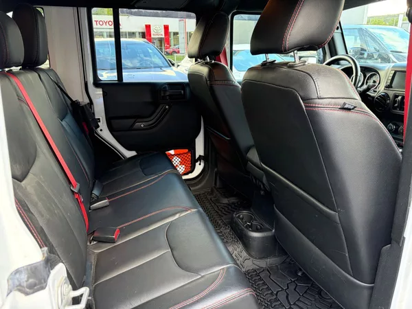 Jeep Wrangler 2.8 CRDi 147kW AT6 - foto 8