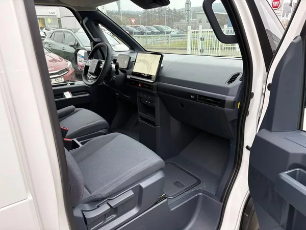 Kia PV5 Cargo 3DR L2H1 4x2 PLUS 120 KW - foto 14