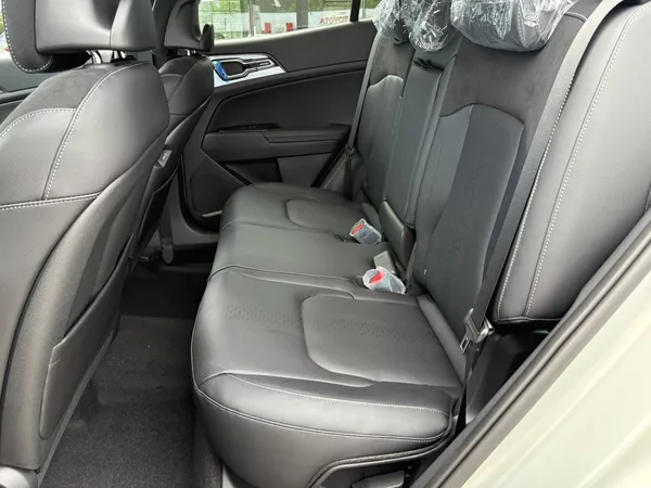 Kia Sportage 1,6 T-GDi GPF 4x2 7DCT BLACK E - foto 8
