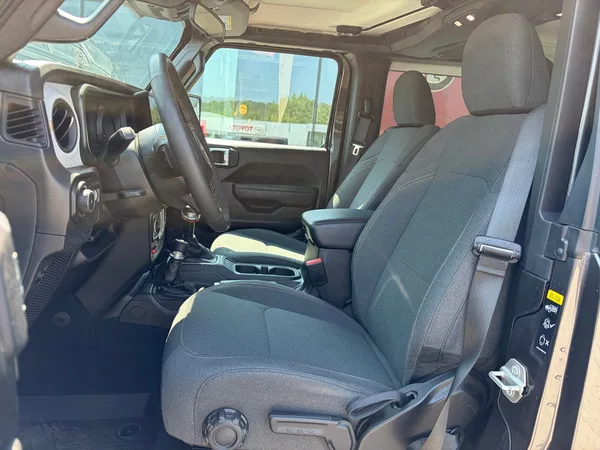 Jeep Wrangler 3.6 V6 WILLYS - foto 6