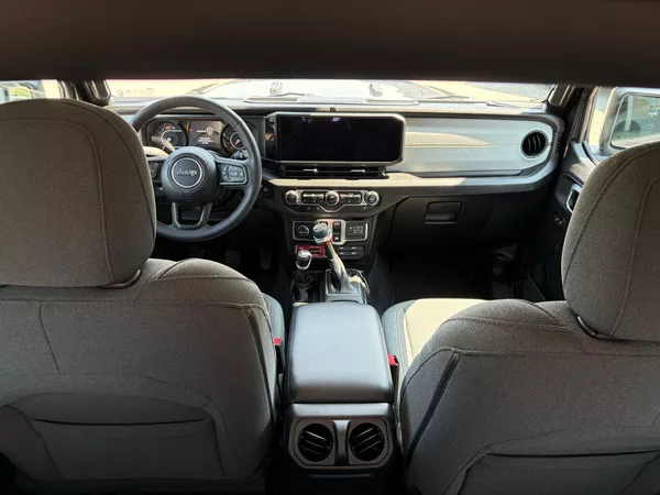 Jeep Wrangler 3.6 V6 WILLYS - foto 8