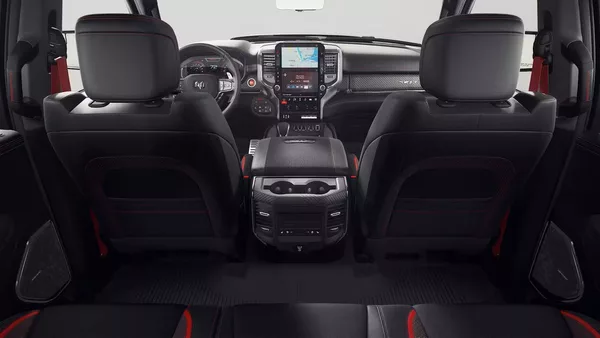RAM 1500 6.2 V8 787k TRX SRT - foto 6