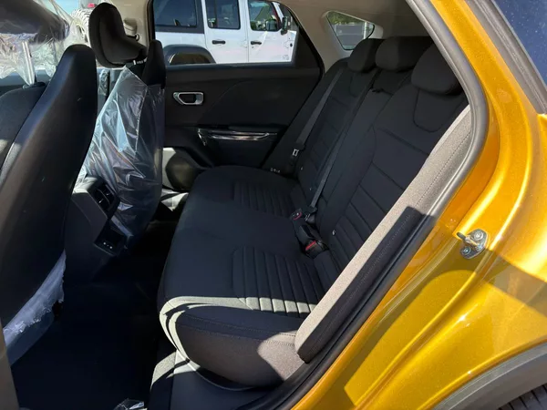 Kia HB 1,0 T-GDi GPF MHEV 7DCT EXC - foto 11