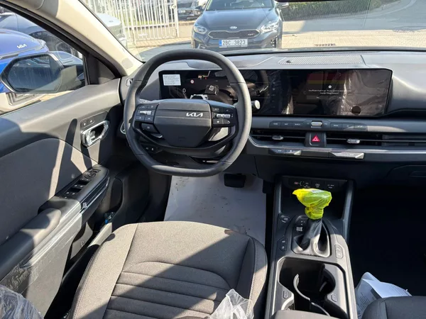 Kia HB 1,0 T-GDi GPF MHEV 7DCT EXC - foto 12