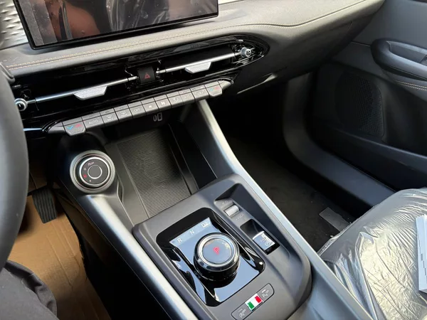 Alfa Romeo Tonale 1.6 JTDm 130 TCT6 - foto 15