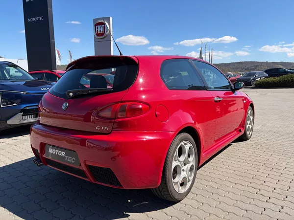 Alfa Romeo 147 GTA 3.2 V6 250k Rosso - foto 3