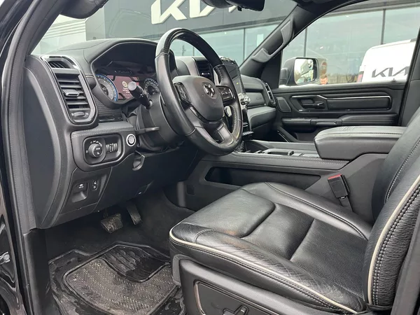 RAM 1500 5.7 V8 395 HP Crew Cab Limited - foto 5