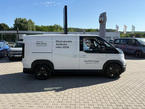 Kia PV5 Cargo 3DR L2H1 4x2 PLUS 89 KW - foto 8