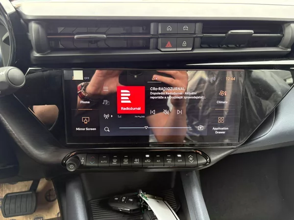 Alfa Romeo Junior 1.2 Turbo Hybrid 145k eDCT6 - foto 15