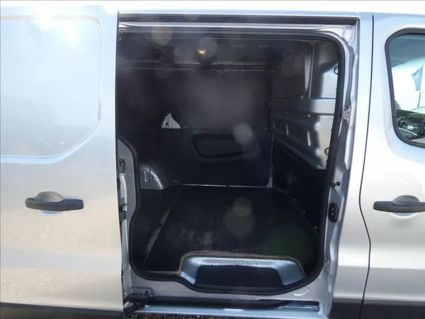 Renault Trafic 1,6 DCi - foto 10
