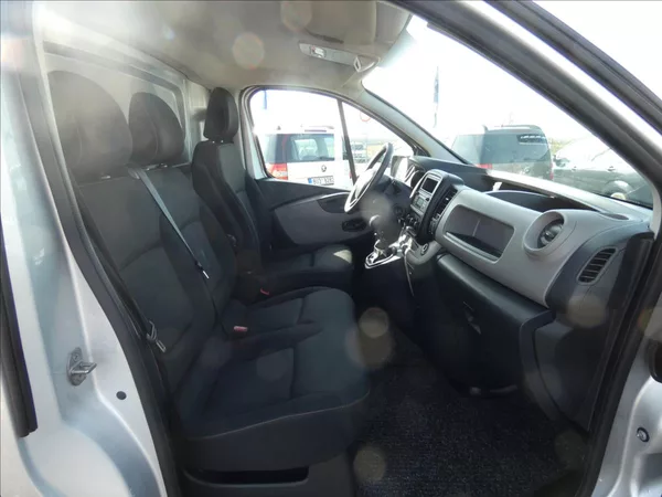 Renault Trafic 1,6 DCi - foto 9
