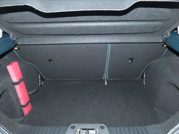 Ford Fiesta 1,4 TDCI - foto 12