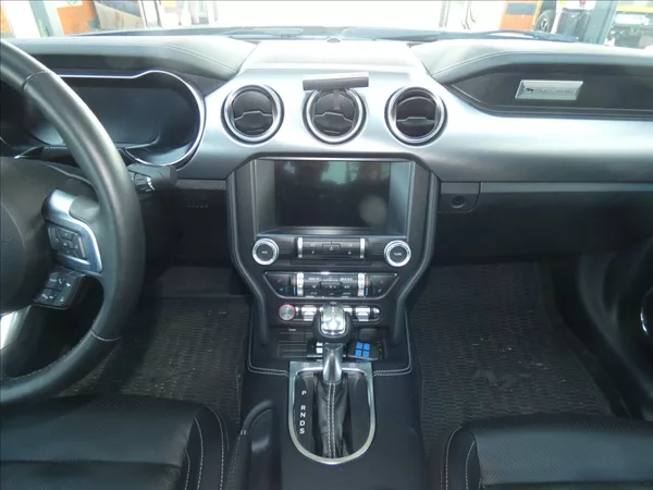 Ford Mustang 5,0 GT V8 - foto 8