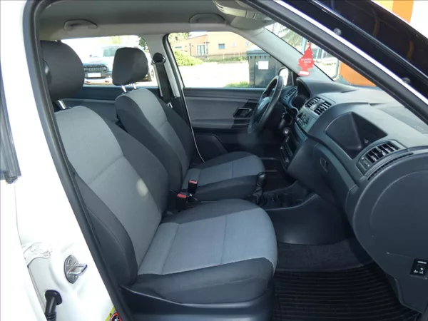 Škoda Fabia 1,6 TDI - foto 10