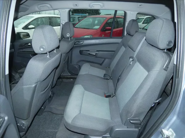Opel Zafira 1,8 16V - foto 10