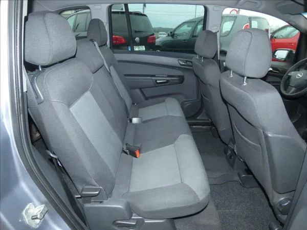 Opel Zafira 1,8 16V - foto 12