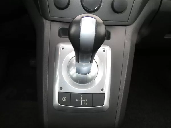 Opel Zafira 1,8 16V - foto 8