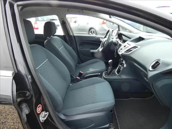 Ford Fiesta 1,2 - foto 10