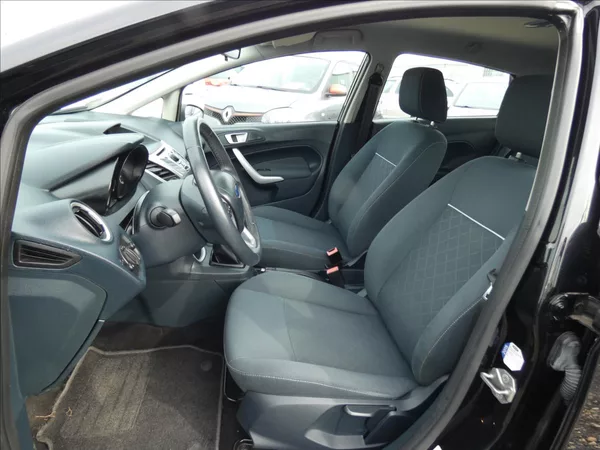 Ford Fiesta 1,2 - foto 8