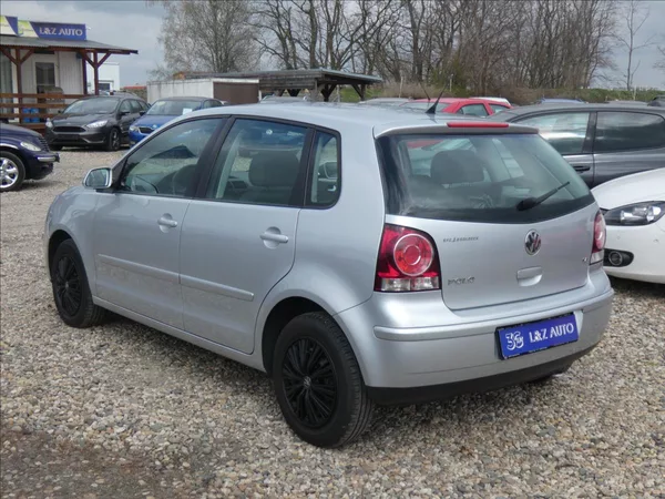 Volkswagen Polo 1,4 16V - foto 6
