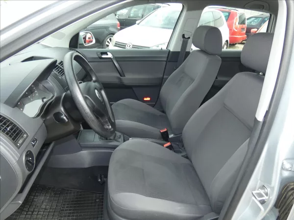 Volkswagen Polo 1,4 16V - foto 8