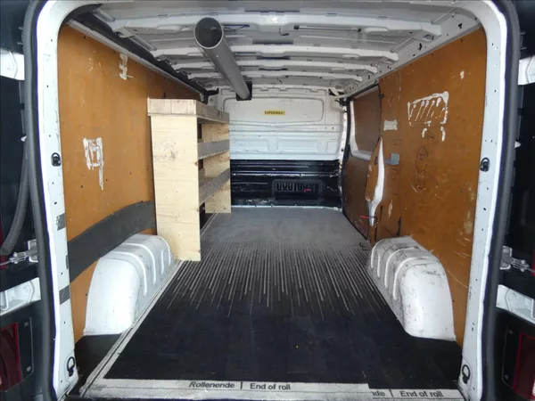 Renault Trafic 1,6 DCI - foto 11