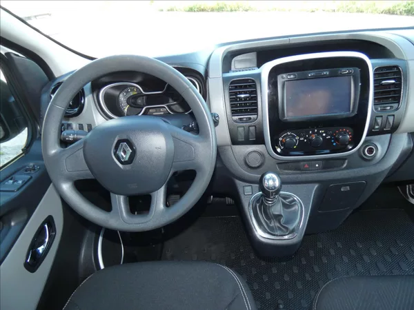 Renault Trafic 1,6 DCI - foto 7