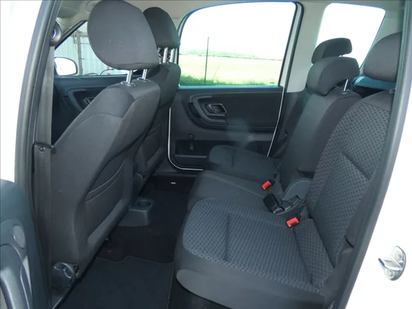 Škoda Roomster 1,2 TSI - foto 11