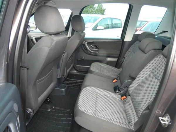 Škoda Roomster 1,2 TSI Style - foto 11