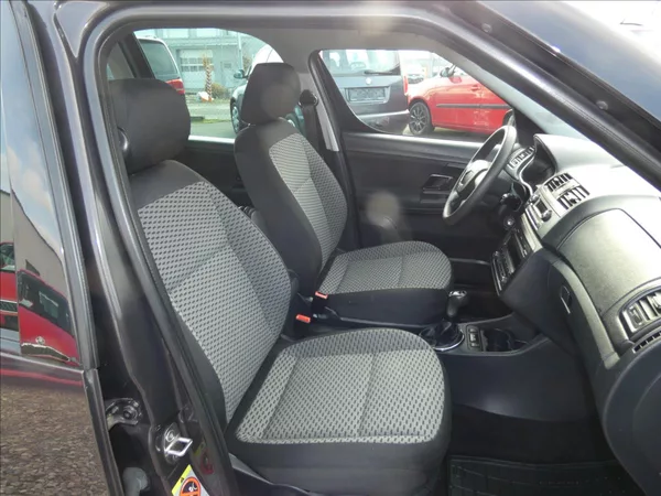 Škoda Roomster 1,2 TSI Style - foto 12