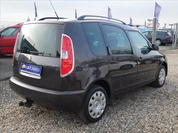 Škoda Roomster 1,2 TSI Style - foto 4