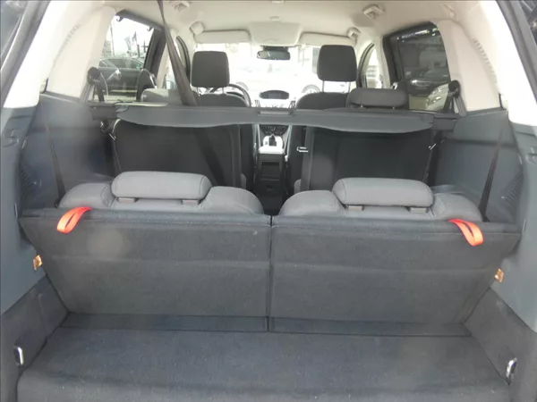 Ford Grand C-MAX 2,0 TDCi - foto 12