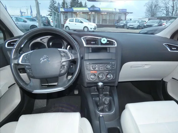 Citroën C4 1,6 VTi - foto 7