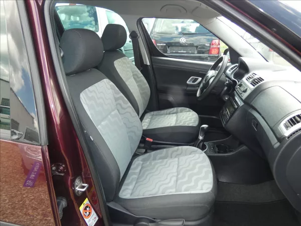 Škoda Roomster 1,4 16 V - foto 14