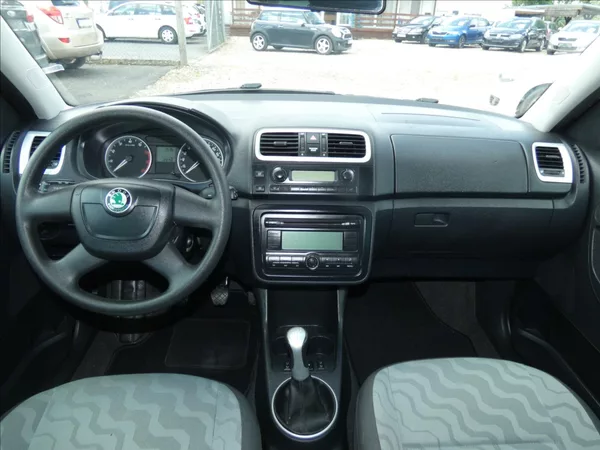 Škoda Roomster 1,4 16 V - foto 7