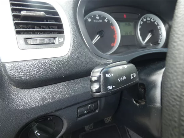 Škoda Roomster 1,4 16 V - foto 9