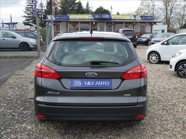 Ford Focus 1,0 EcoBoost - foto 5