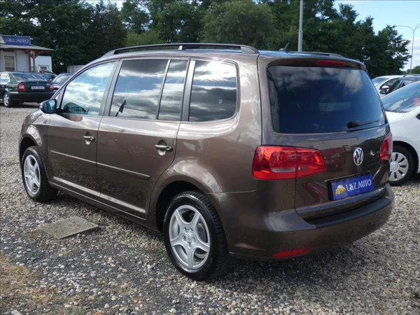 Volkswagen Touran 1,6 TDI - foto 4