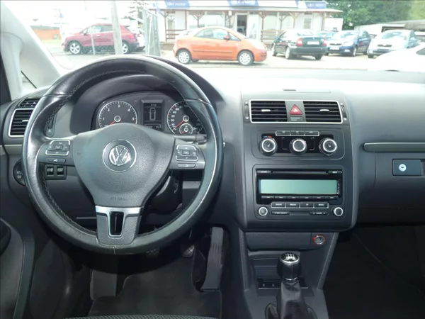 Volkswagen Touran 1,6 TDI - foto 7