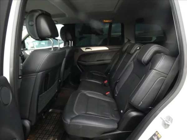 Mercedes-Benz GL 3,0 350 Bluetec 4Matic - foto 11