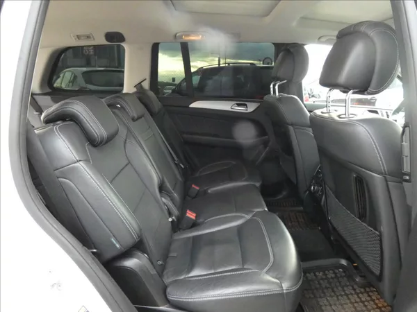 Mercedes-Benz GL 3,0 350 Bluetec 4Matic - foto 12
